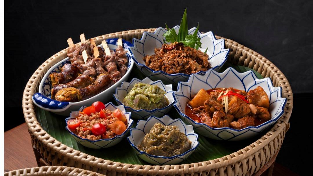 Grandiose Riverside Restaurant